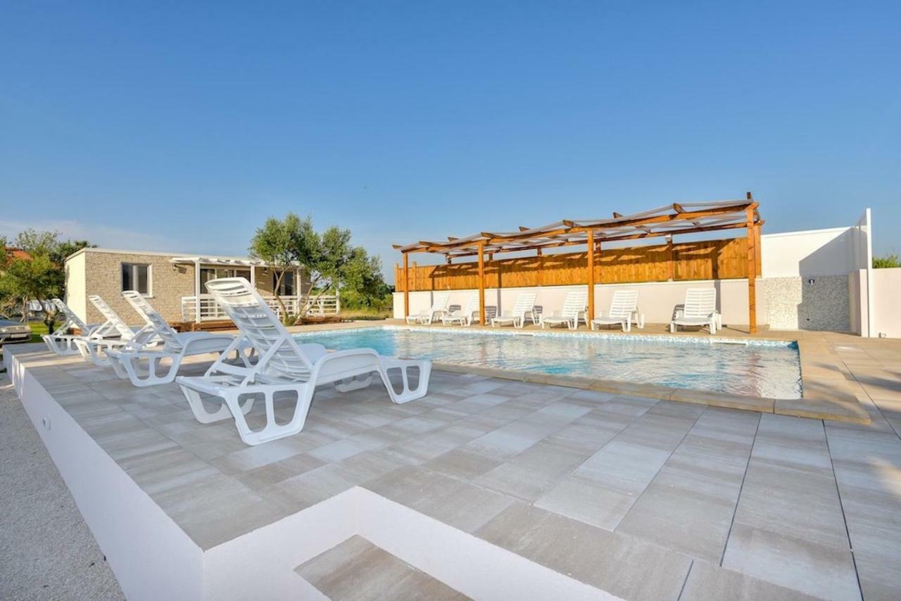 Apartments Medanic - Private Pool Privlaka  Eksteriør bilde