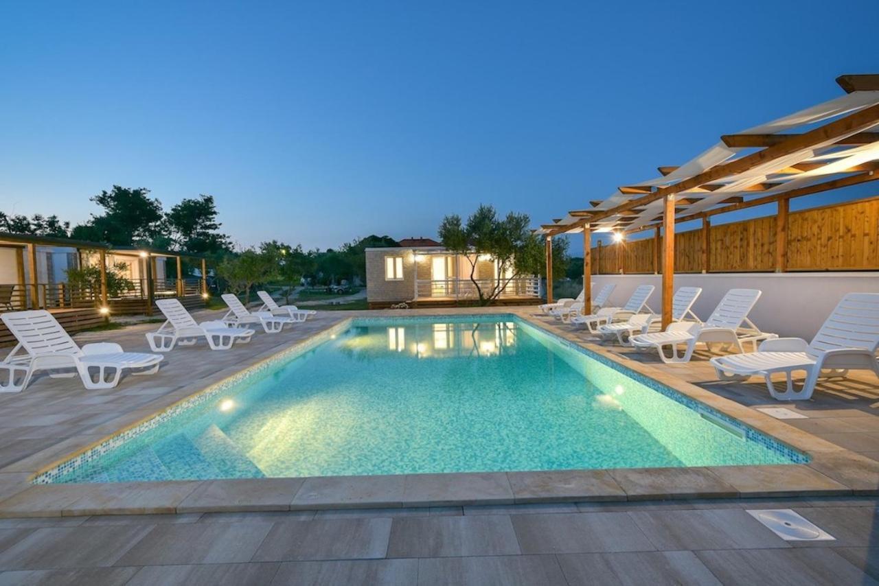 Apartments Medanic - Private Pool Privlaka  Eksteriør bilde
